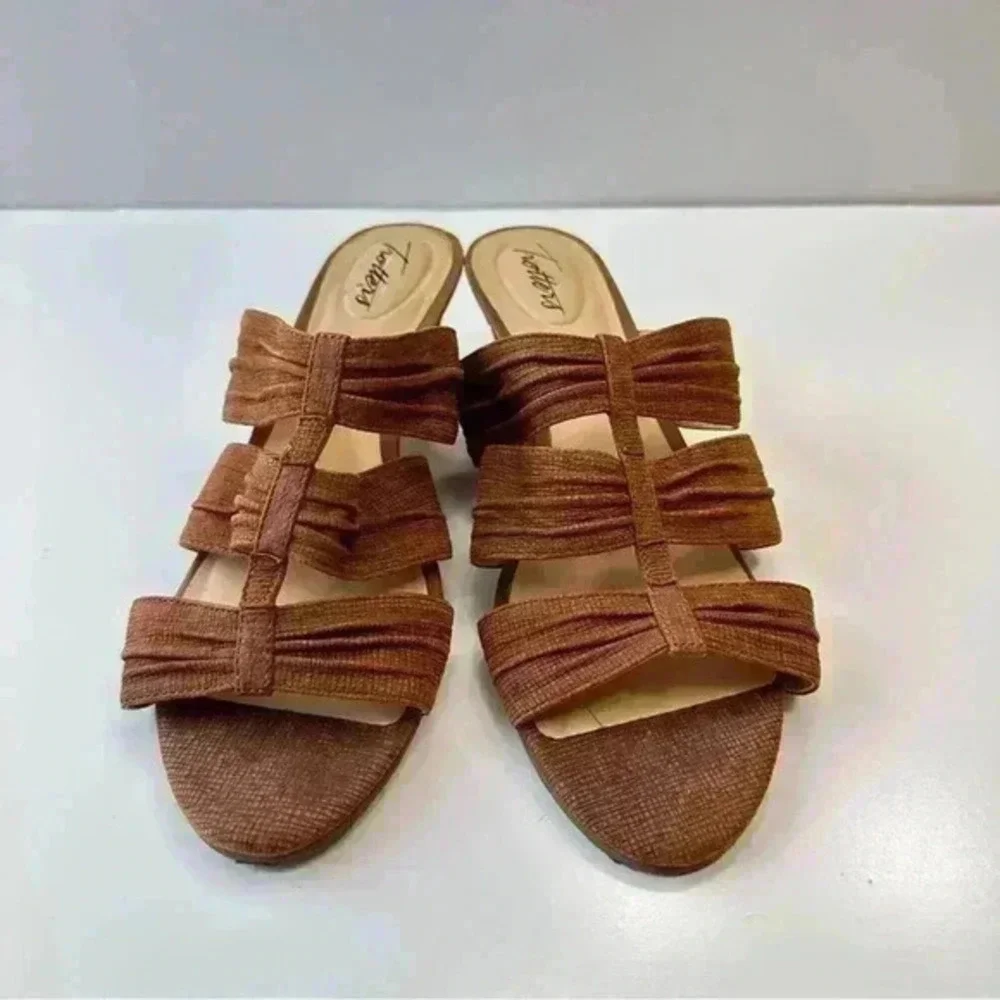 Trotters Damen Mia‎ Slides Sandal Cognac Womens Size 8.5